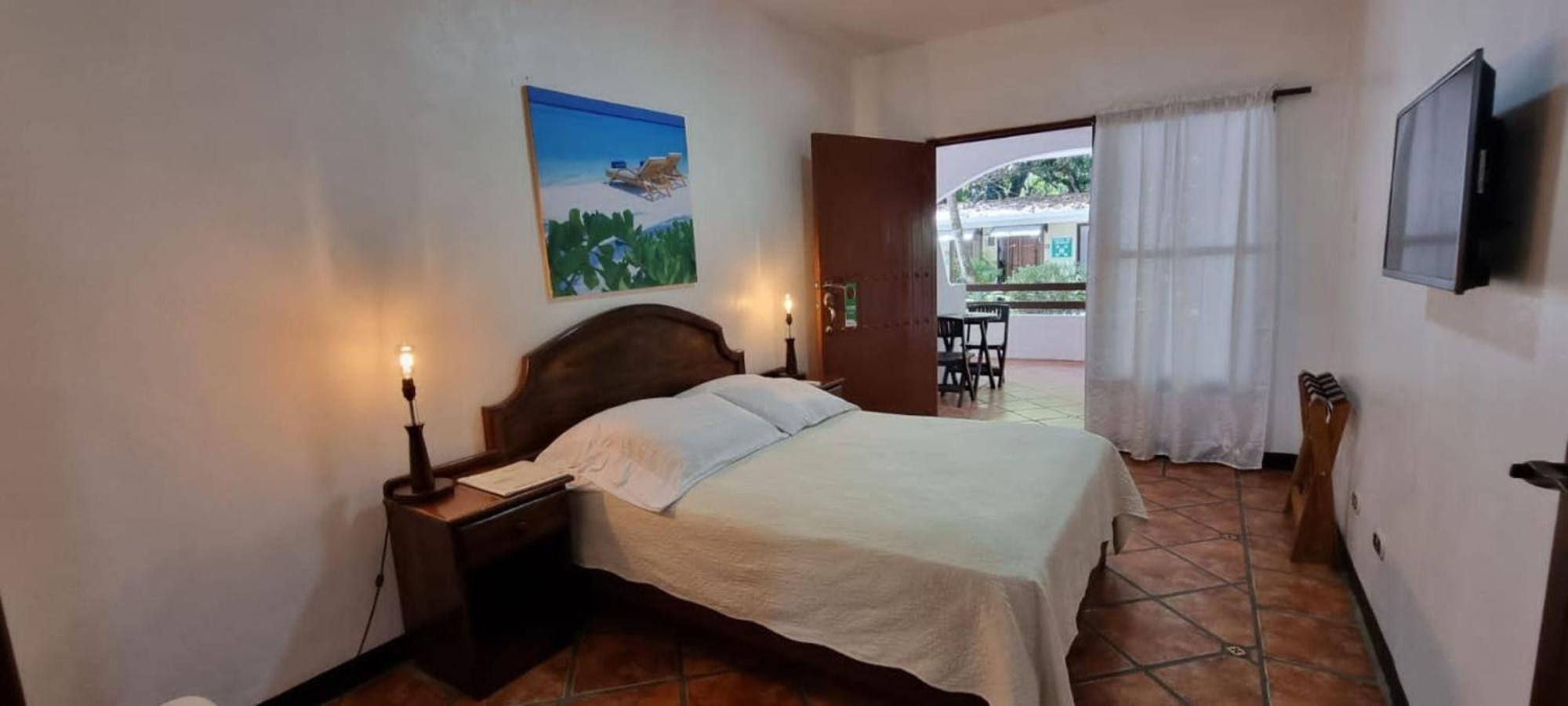 Hotel Playa Westfalia Puerto Limon Extérieur photo