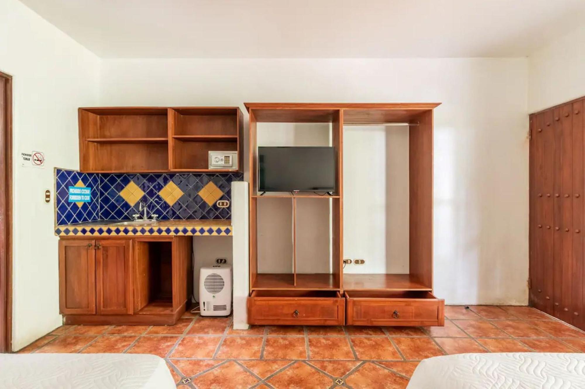 Hotel Playa Westfalia Puerto Limon Extérieur photo