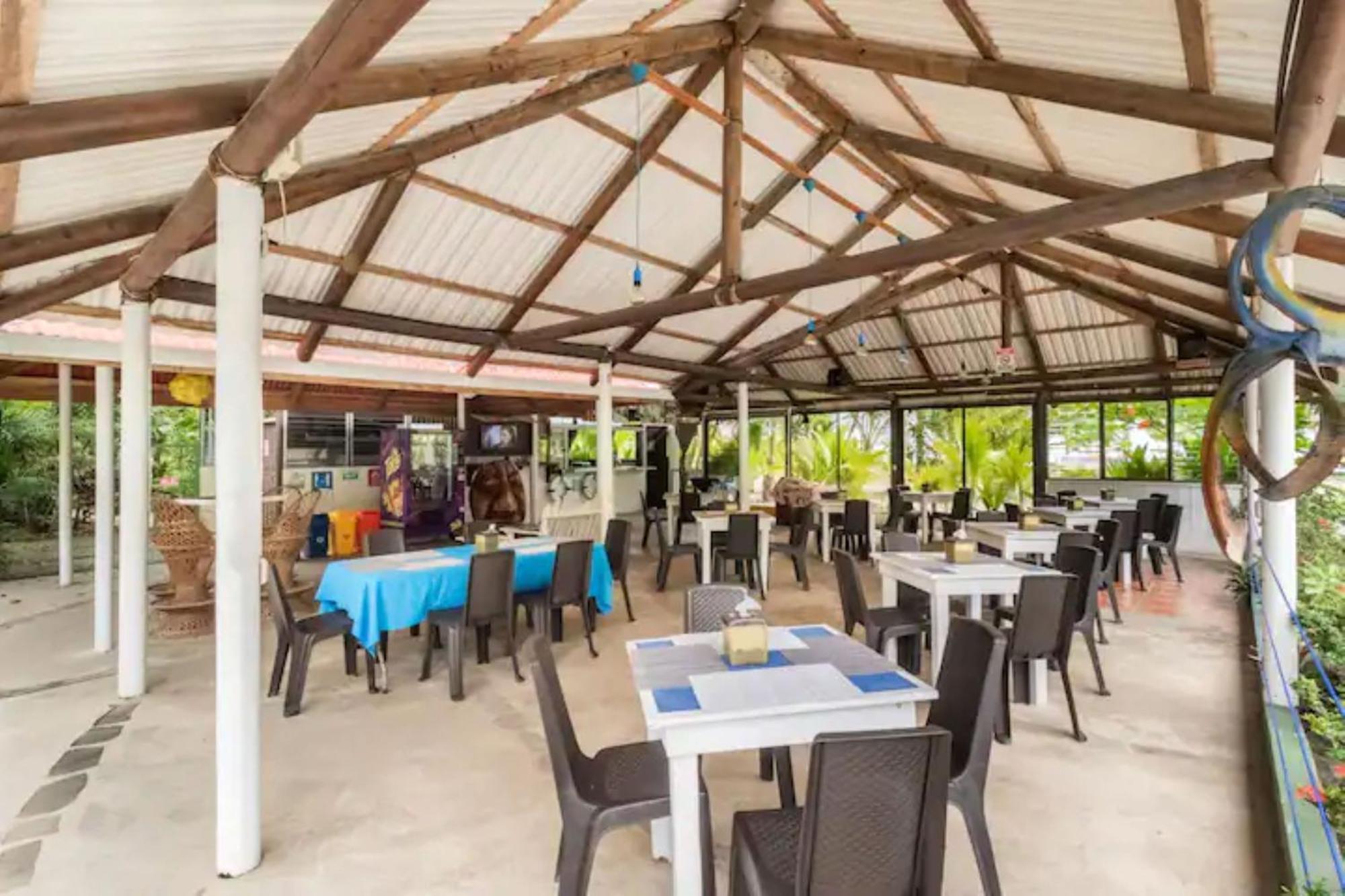 Hotel Playa Westfalia Puerto Limon Extérieur photo