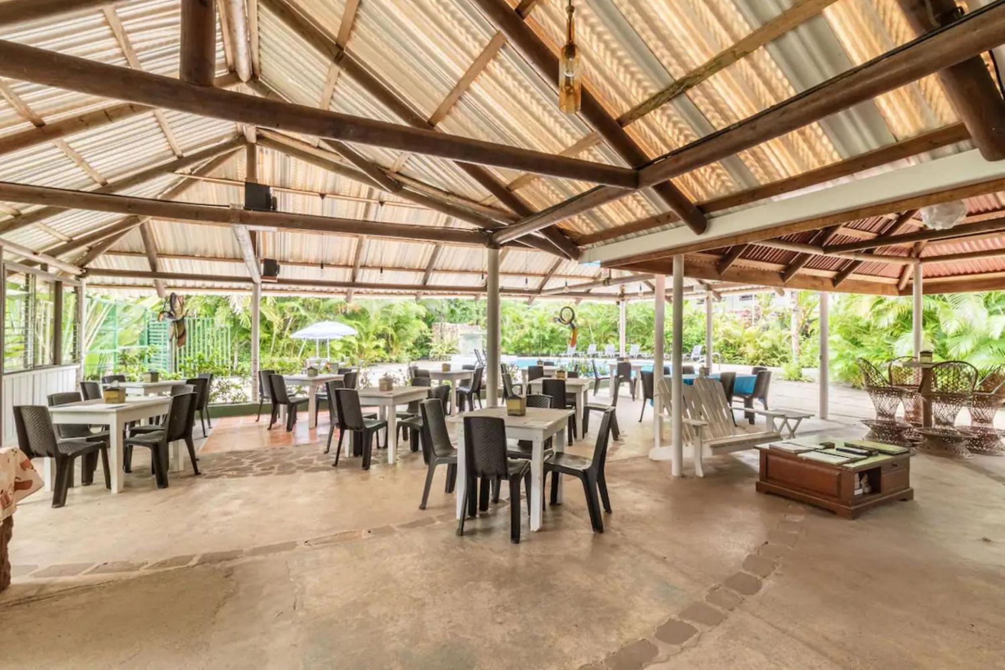 Hotel Playa Westfalia Puerto Limon Extérieur photo